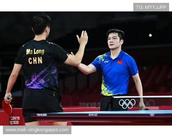 小胖姆巴佩亮相，樊振东现场观赛发文引关注，小胖樊振东资料