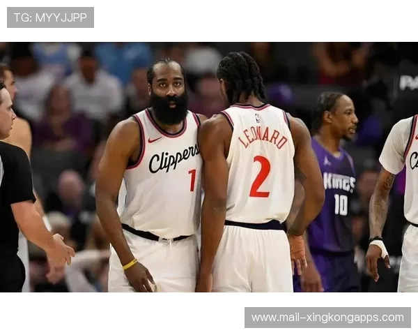 快船与骑士围绕哈登加兰互换方案进行最后一轮博弈